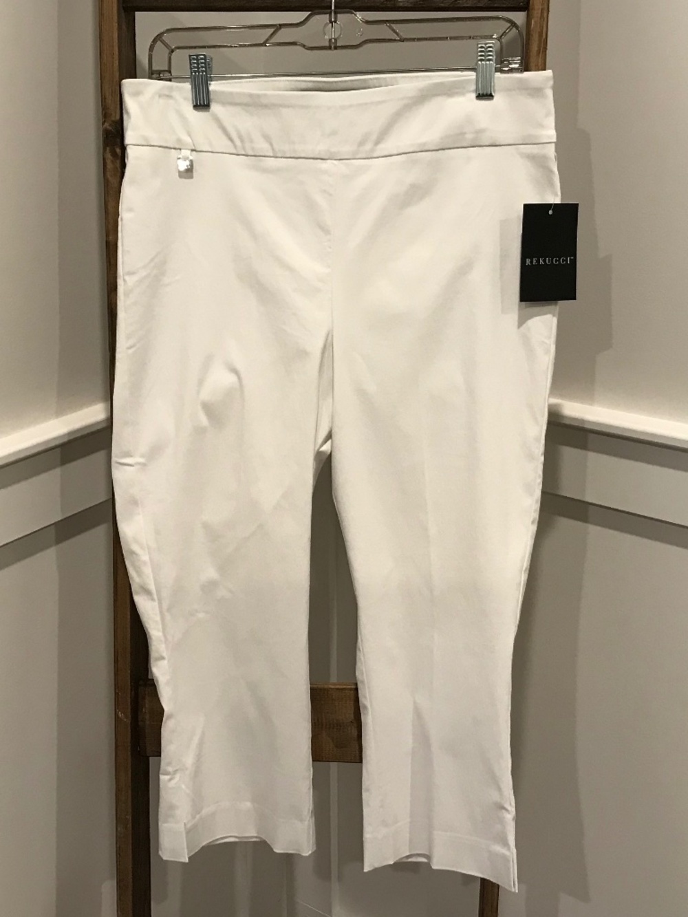 Rekucci Pull-On Straight Leg Capri Pants, Tummy Control, Size 12, White, NWT